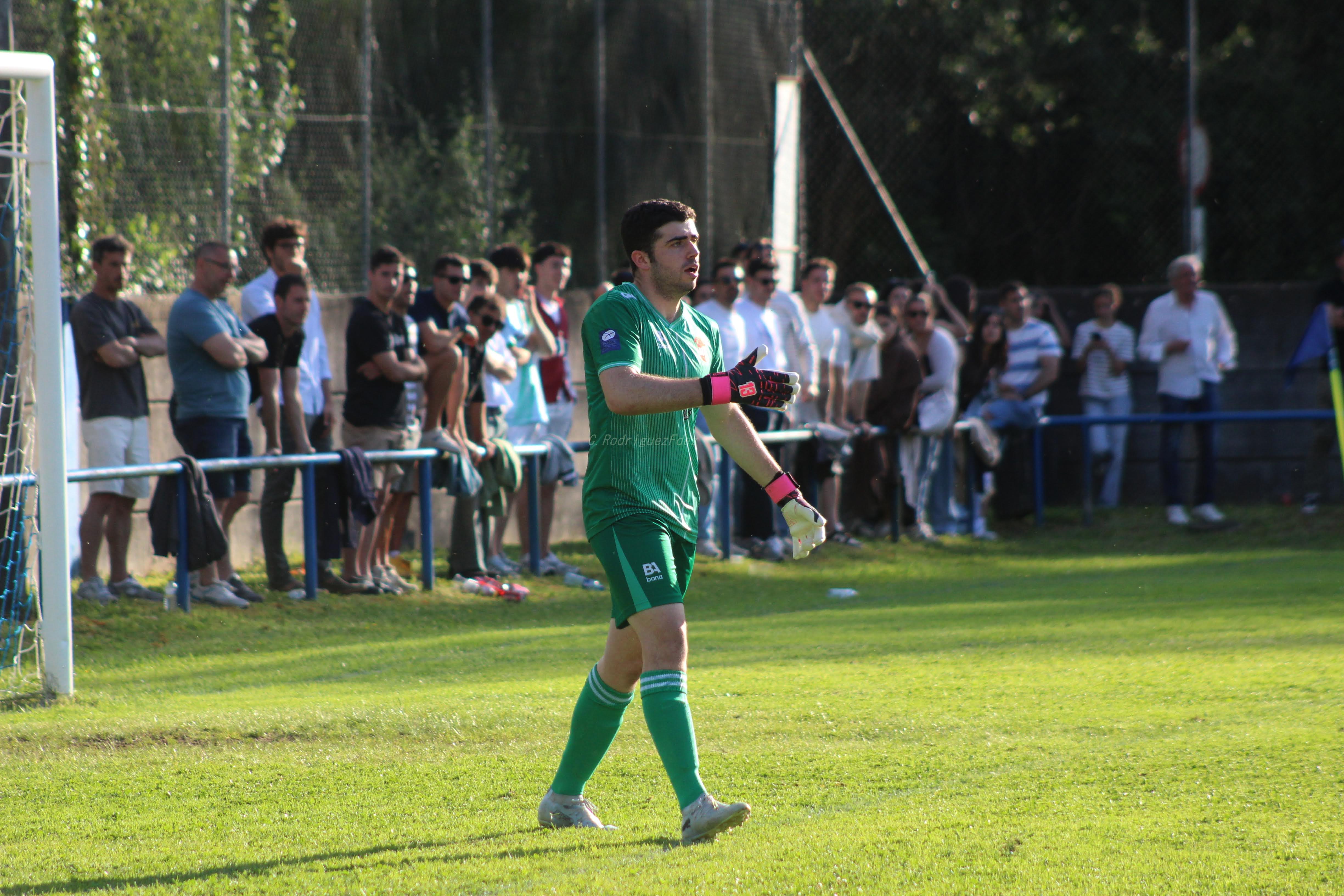 El portero, serio antes de los penaltis